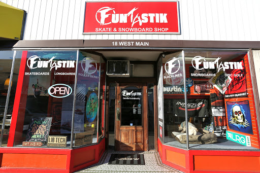 Funtastik Skate and Snowboard Shop, 18 W Main St, Mechanicsburg, PA 17055, USA, 