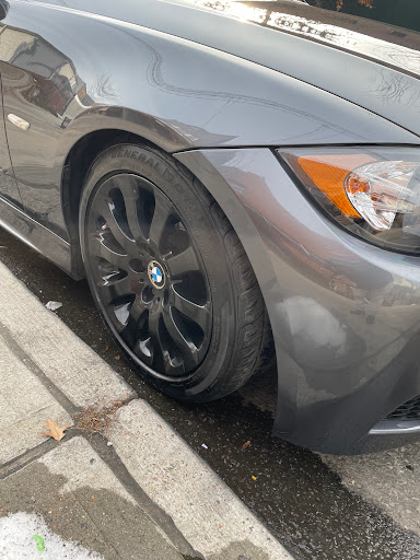 Auto Body Shop «Perfection Auto Collision Ny», reviews and photos, 52-01 Van Dam St, Long Island City, NY 11101, USA