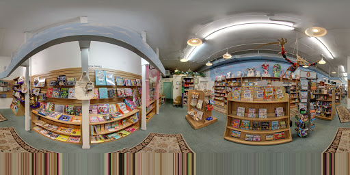 Book Store «Forever Books», reviews and photos, 312 State St, St Joseph, MI 49085, USA