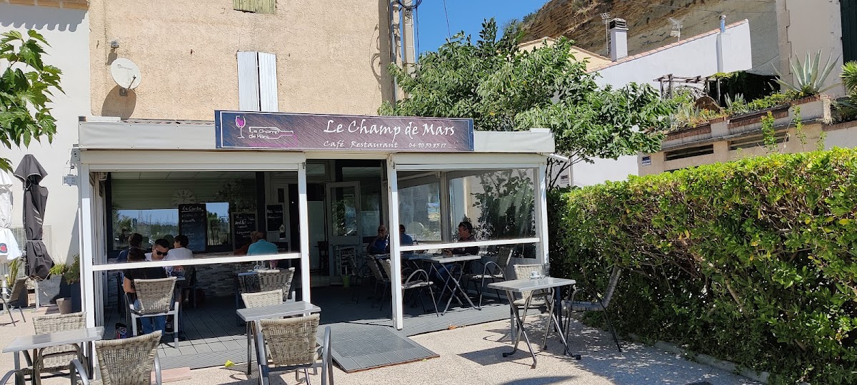 Bar Restaurant du Champ de Mars à Saint-Chamas