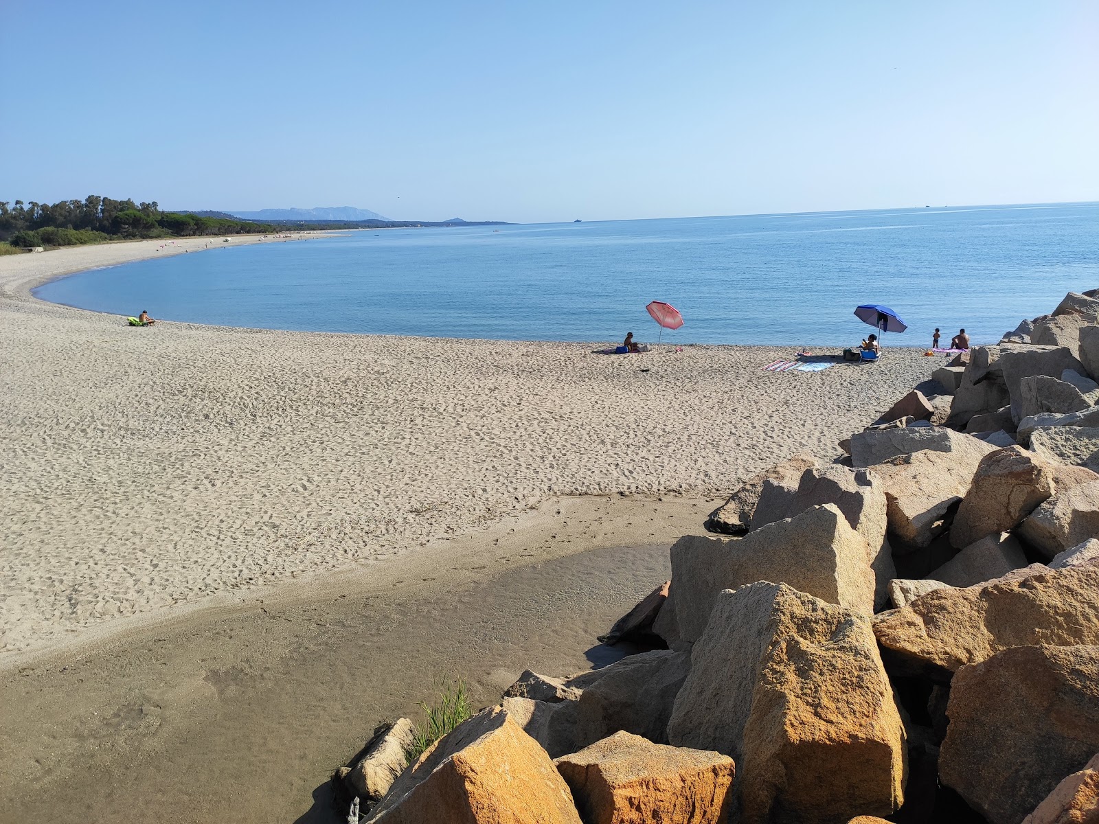 Foto av Spiaggia di Foddini och bosättningen