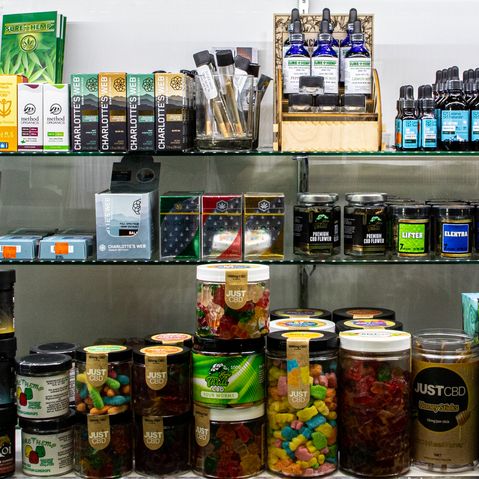 Tobacco Shop «Best Buds Smoke Shop», reviews and photos, 1730 E Apache Blvd #105, Tempe, AZ 85281, USA