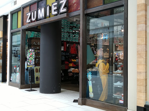 Clothing Store «Zumiez», reviews and photos, 918 Lloyd Center b118, Portland, OR 97232, USA