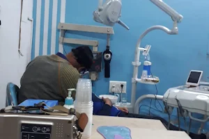 Goel Dental Clinic Dr Manish Goel ..............vs image