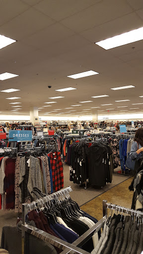 Department Store «Nordstrom Rack Shoppers World», reviews and photos, 1 Worcester Rd, Framingham, MA 01701, USA
