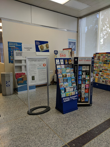Post Office «United States Postal Service», reviews and photos, 715 NW Hoyt St, Portland, OR 97208, USA