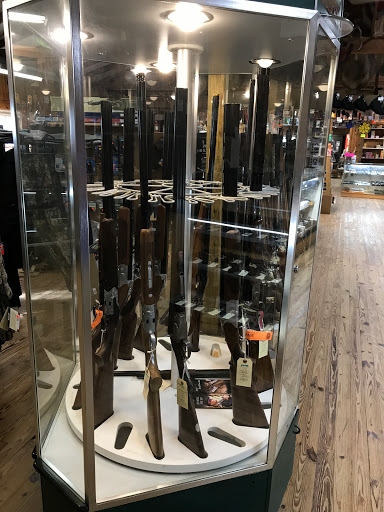 Gun Shop «A. W. Peterson Gun Shop», reviews and photos, 4255 W Old US Hwy 441, Mt Dora, FL 32757, USA