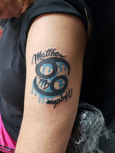 Tattoo Shop «22 Caliber Tattoo Studio», reviews and photos, 3501 Parsons Ave, Columbus, OH 43207, USA