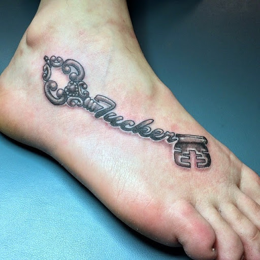 Tattoo Shop «Mountainside Tattoo & Piercing VT», reviews and photos, 55 Square, Bellows Falls, VT 05101, USA