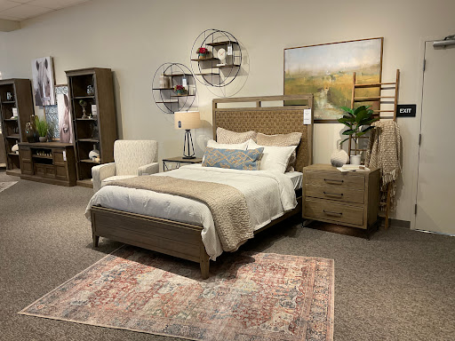 Furniture Store «La-Z-Boy Furniture Galleries», reviews and photos, 100 Quinn Dr, Pittsburgh, PA 15275, USA