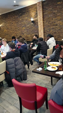 Atmosphère du Restaurant turc L'Empreinte Saray Grill à Fontenay-sous-Bois - n°6