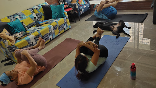 Yoga All over Mumbai |Online|HomeVisits|1on1|Prenatal yoga|Feeling Fit