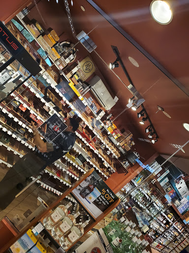 Liquor Store «ABC Fine Wine & Spirits», reviews and photos, 3355 N Federal Hwy, Oakland Park, FL 33306, USA