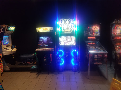 Movie Theater «Atlas Cinemas Eastgate 10», reviews and photos, 1345 Som Center Rd, Cleveland, OH 44124, USA