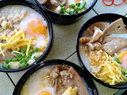ร้านโจ๊กกลางดง
