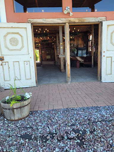 Wedding Venue «Chantelle Marie Lakehouse & Celebration Hall», reviews and photos, 5151 W Lake Rd, Auburn, NY 13021, USA