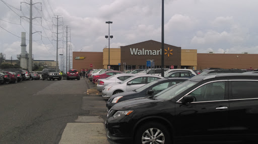 Discount Store «Walmart», reviews and photos, 1570 Chester Pike, Eddystone, PA 19022, USA
