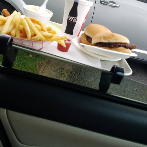 Hamburger Restaurant «Red Rabbit Drive-In», reviews and photos, 60 Benvenue Rd, Duncannon, PA 17020, USA