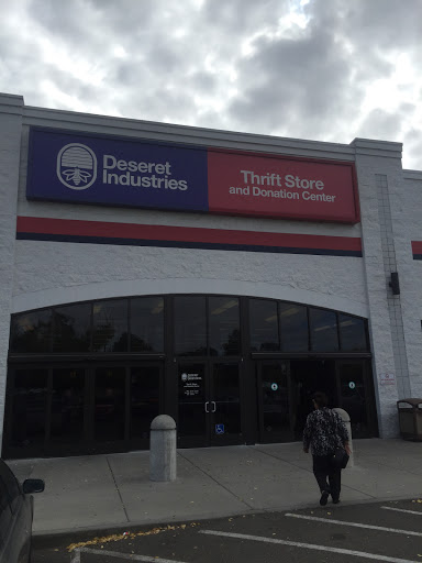 Thrift Store «Deseret Industries Thrift Store», reviews and photos, 3000 Auburn Blvd B, Sacramento, CA 95821, USA