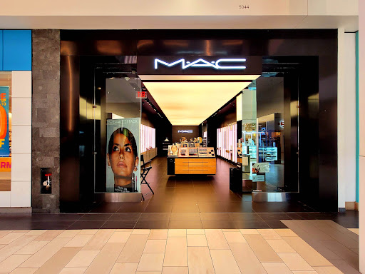 MAC Cosmetics, 5060 E Montclair Plaza Ln, Montclair, CA 91763, USA, 
