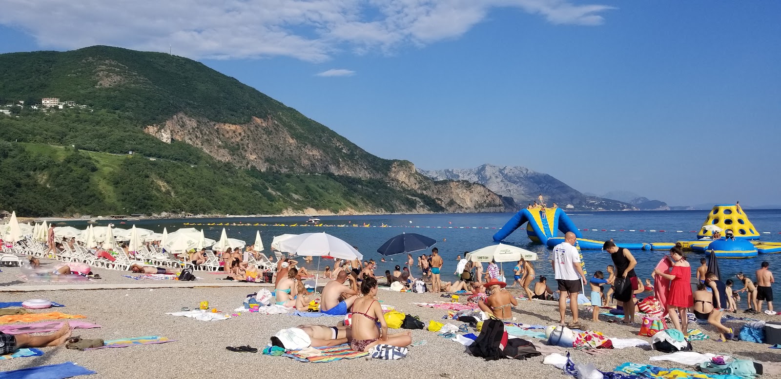 Foto di Plazha Jaz - luogo popolare tra gli intenditori del relax