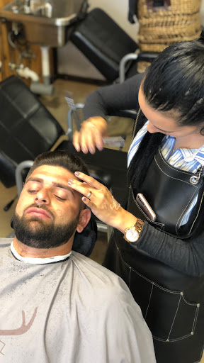 Barber Shop «Buck & Beard Barbershop», reviews and photos, 815 NE 13th St, Fort Lauderdale, FL 33304, USA