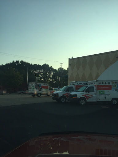 Truck Rental Agency «U-Haul Moving & Storage at Tallmadge Ave», reviews and photos, 800 E Tallmadge Ave, Akron, OH 44310, USA