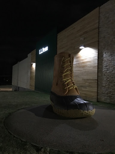 Clothing Store «L.L. Bean», reviews and photos, 200 Hillside Rd, Cranston, RI 02920, USA