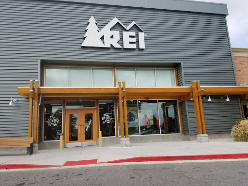 Camping Store «REI», reviews and photos, 7531 North Point Pkwy, Alpharetta, GA 30022, USA