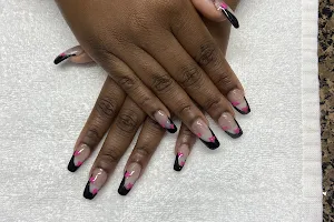 Image Nails Deluxe image