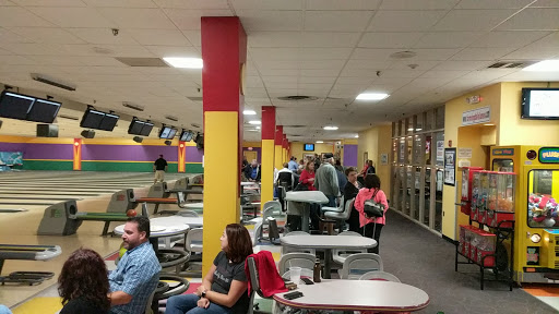 Bowling Alley «Farmingdale Lanes», reviews and photos, 999 Conklin St A, Farmingdale, NY 11735, USA