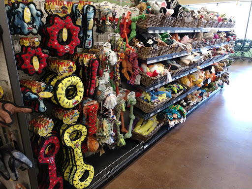 Pet Supply Store «PetPeople», reviews and photos, 1300 E 86th St, Indianapolis, IN 46240, USA