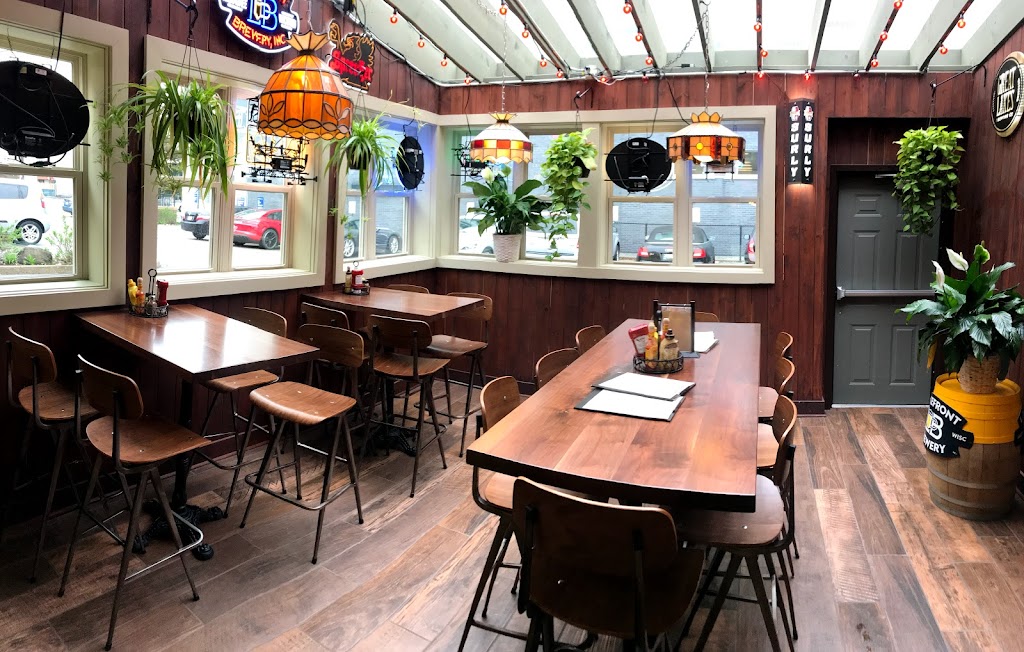 Izzy Hops Swig & Nosh 53211