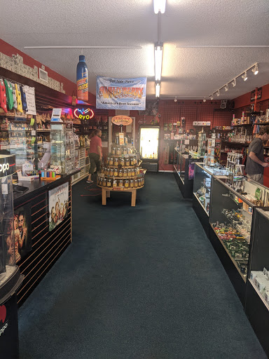 Tobacco Shop «We Roll», reviews and photos, 2339 Tamiami Trail E, Naples, FL 34112, USA