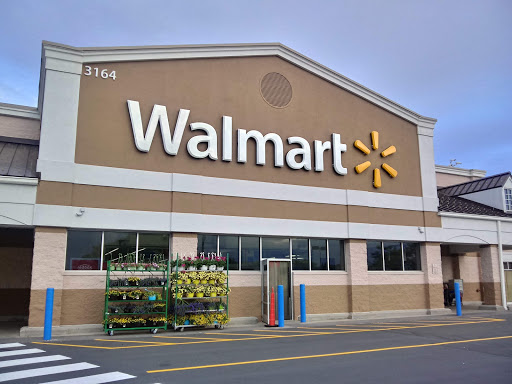 Discount Store «Walmart», reviews and photos, 3164 Berlin Turnpike, Newington, CT 06111, USA
