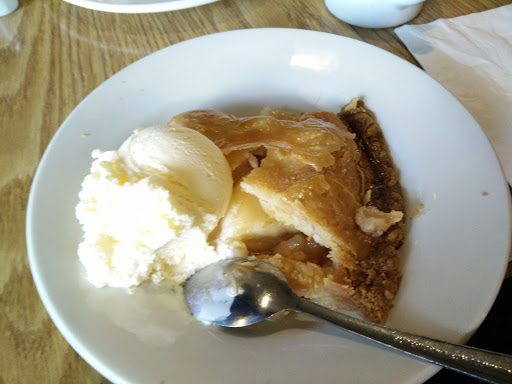 Liquor Store «Valley Liquor-Hotel Circle», reviews and photos, 875 Hotel Cir S, San Diego, CA 92108, USA