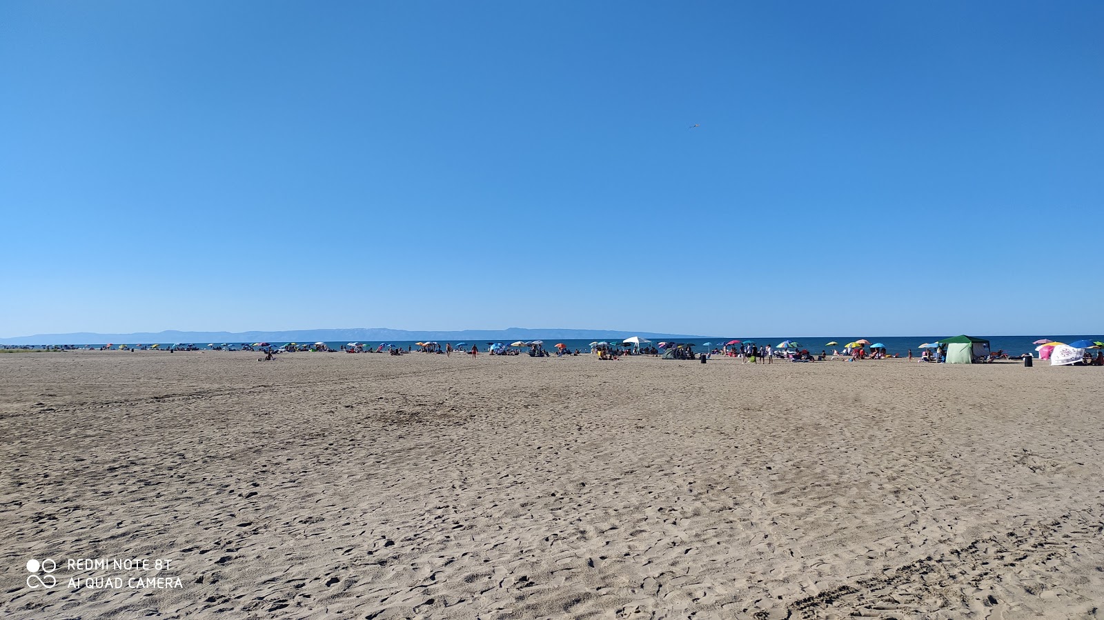 Spiaggia della Litoranea di Ponente'in fotoğrafı - rahatlamayı sevenler arasında popüler bir yer