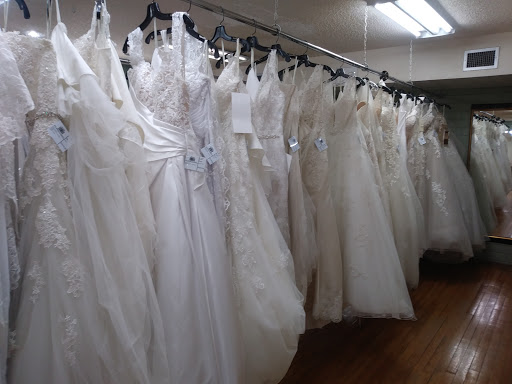 Bridal Shop «Azteca Bridal», reviews and photos, 1010 E Washington St, Phoenix, AZ 85034, USA