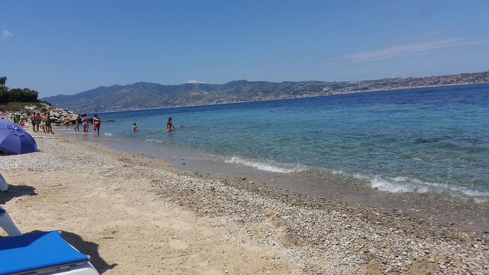 Photo de Spiaggia di Cannitello avec un niveau de propreté de très propre
