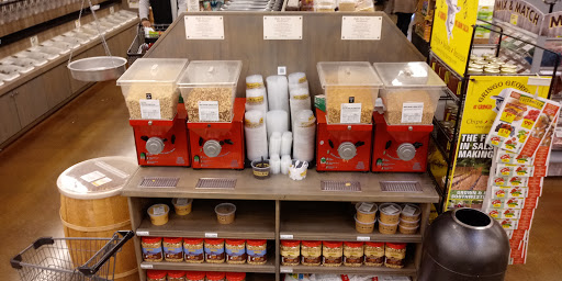 Grocery Store «Fresh Thyme Farmers Market- Town & Country», reviews and photos, 13957 Manchester Rd, Ballwin, MO 63011, USA