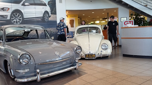 Lasher Auto Group, 8585 Laguna Grove Dr, Elk Grove, CA 95757, USA, 