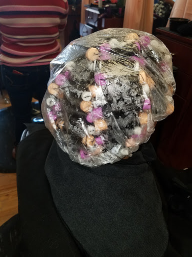 Beauty Salon «J J Dominican Beauty Salon», reviews and photos, 423 Eastern Blvd, Essex, MD 21221, USA