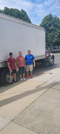 Boston Low Price Movers - Photo 4 - Car repair in , Boston