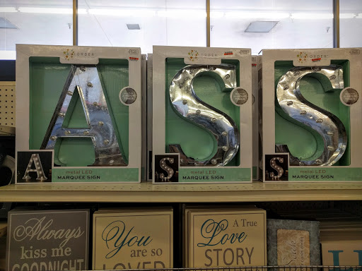 Discount Store «Big Lots», reviews and photos, 3705 Rosecrans St, San Diego, CA 92110, USA