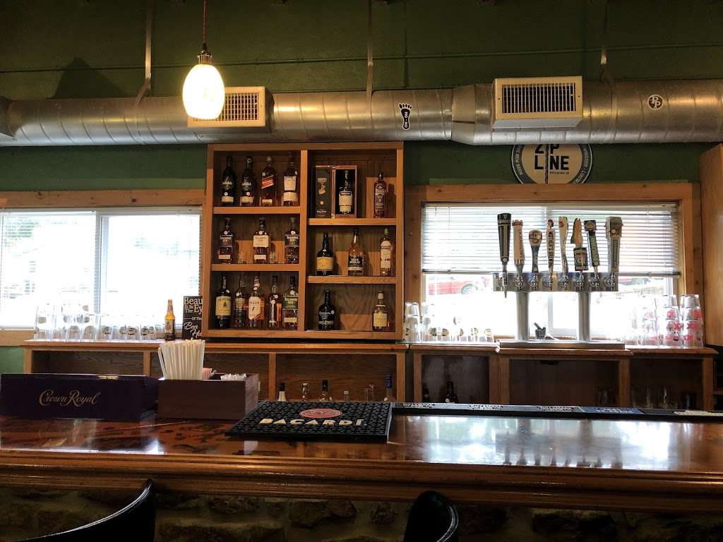 Bailey’s Irish Pub 66048