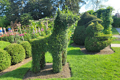 Green Animals Topiary Gardens