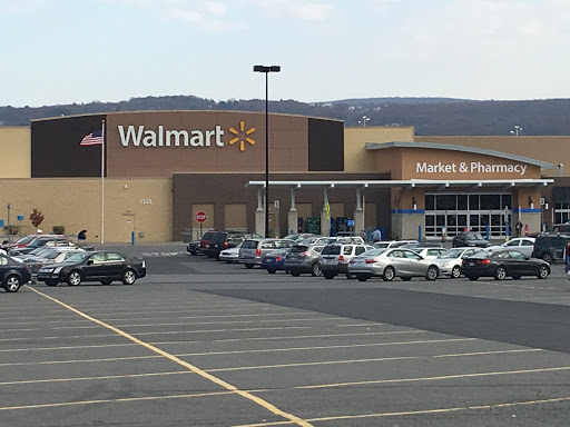 Department Store «Walmart Supercenter», reviews and photos, 1325 S Main Ave, Taylor, PA 18517, USA