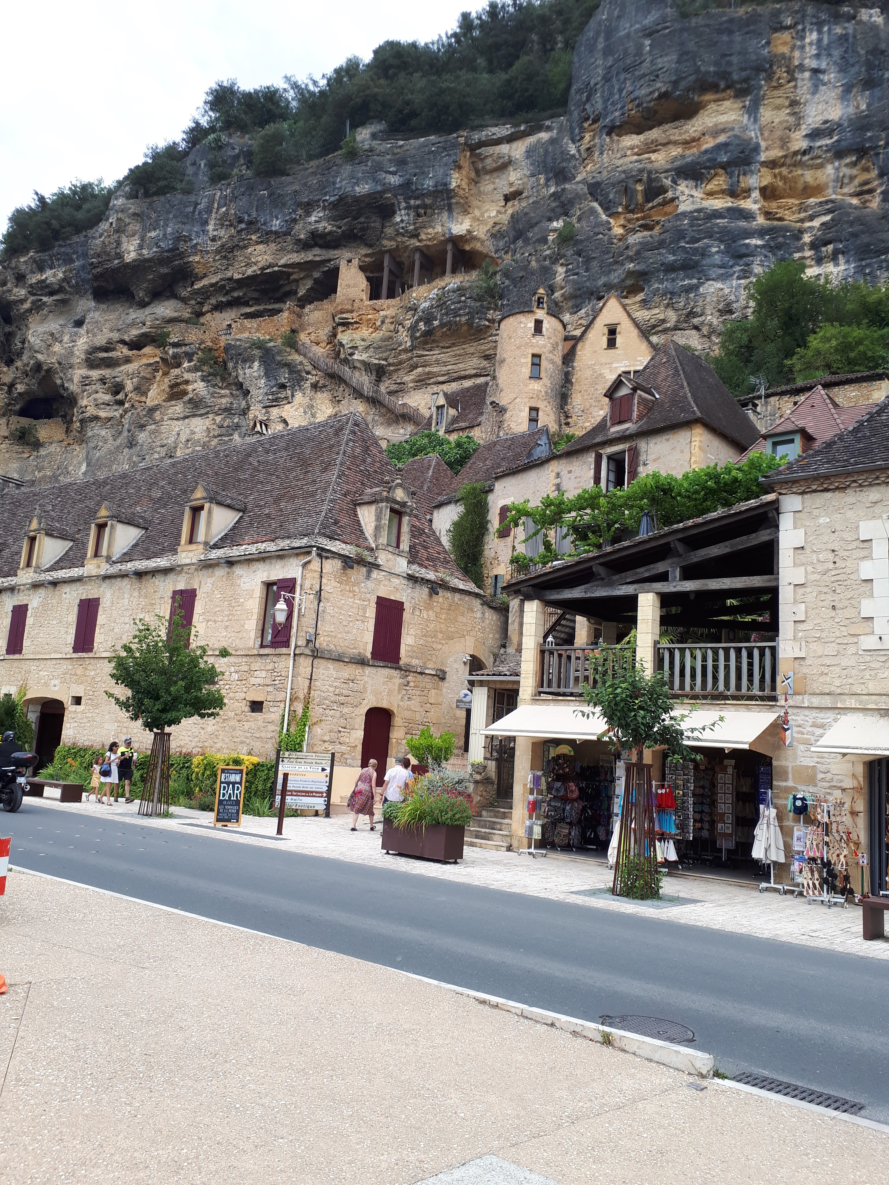 Photo n° 8 de l'avis de GILBERT.O fait le 08/07/2019 à 20:21