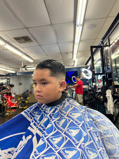 Barber Shop «Razor Sharp Cutz - Valley Hi», reviews and photos, 410 Valley Hi Dr #102, San Antonio, TX 78227, USA