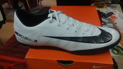 Shopping Mall «Bazaar El Royal Shopping Mall», reviews and photos, 2534 Royal Ln, Dallas, TX 75229, USA